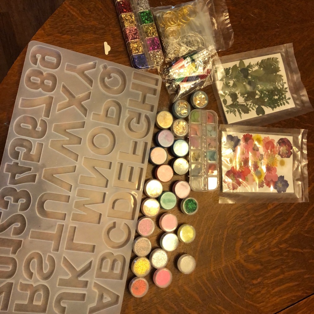 Nicoles Boutique Handmade Keychains!